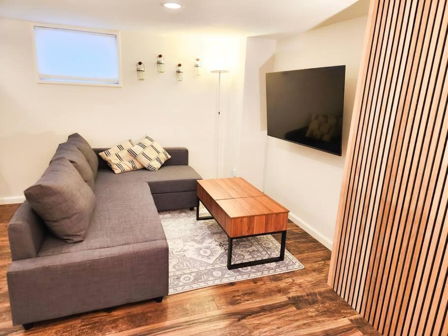 Charming Guest Suite Near Denver Colorado إنجليوود المظهر الخارجي الصورة
